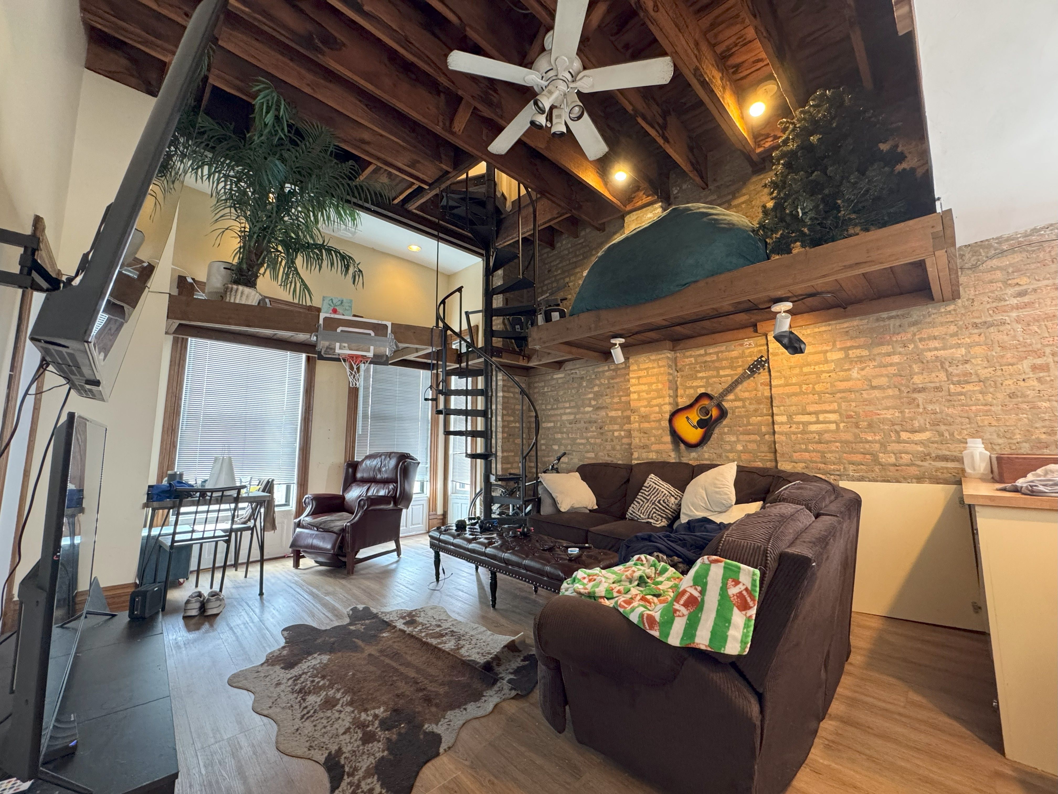 1967 N Halsted St 1967 N Halsted St, Chicago, IL 60614 - Leasing by Cross Street